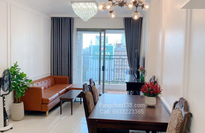 胡志明市出租的西贡皇家房屋的客厅在另外角度照片
